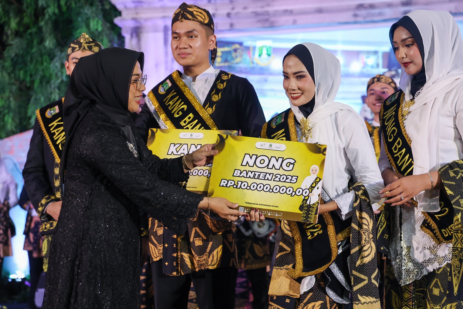 Ketua TP PKK Provinsi Banten Tinawati Andra Soni Menjadi Juri Grand Final Kang Nong Banten Tahun 2025